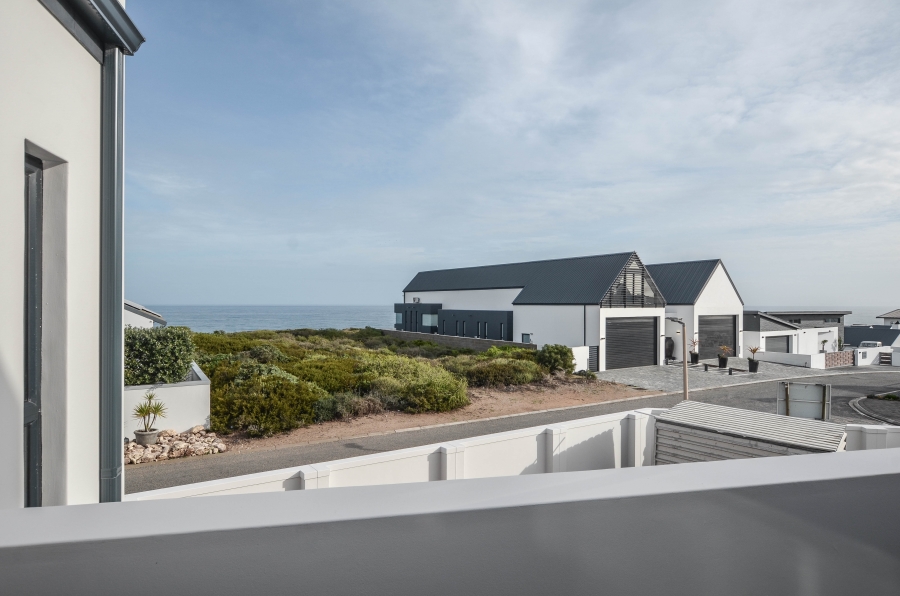 3 Bedroom Property for Sale in Yzerfontein Western Cape